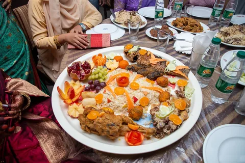 Local Egyptian Food & Cuisine | Safari Sutra Holidays Traditional Egyptian mezze and food spread — local cuisine Egypt tour for Indian travellers | Safari Sutra