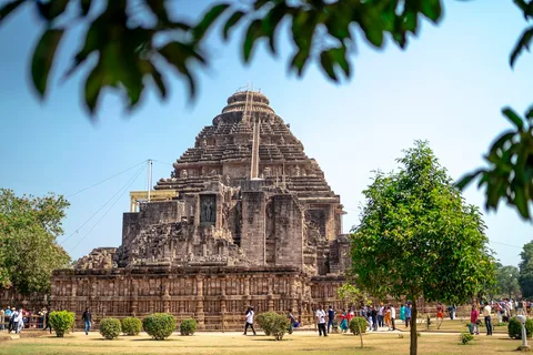 Odisha Tour Packages | Safari Sutra Holidays Konark Sun Temple at golden hour — Odisha heritage tour packages from Mumbai | Safari Sutra Holidays