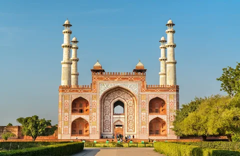 Telangana Tour Packages | Safari Sutra Holidays Charminar at dusk, Hyderabad Telangana — Telangana tour packages from Mumbai and Pune by Safari Sutra