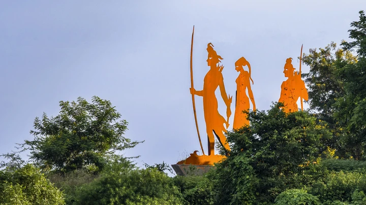 Travelers exploring Nashik's sacred ghats - Safari Sutra introduction