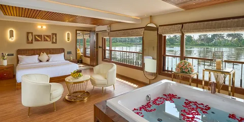 Kerala Family Escape: Backwaters, Wildlife & Beach - Gallery Image 2 Kerala Family Escape: Backwaters, Wildlife & Beach gallery 02