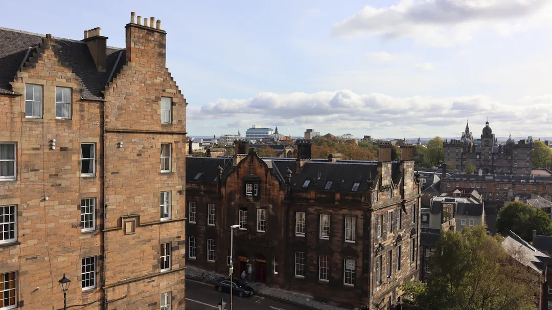 Scotland & England Honeymoon: Edinburgh, Highlands & London gallery 01